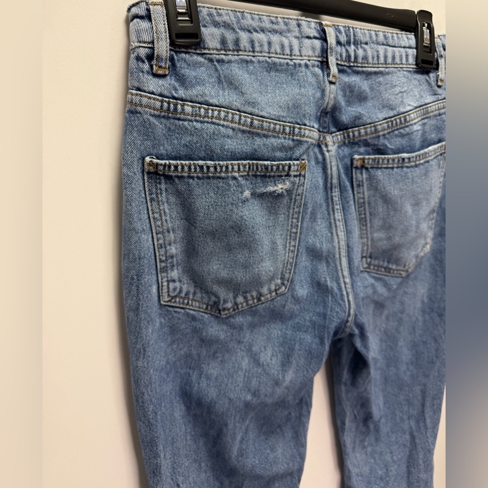 We The Free by Free People Dakota Straight Leg Distressed Fray Hem Jeans Size 27 - Picture 8 of 11
